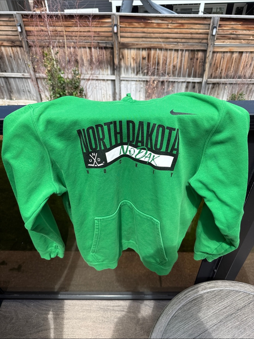 Nike Green North Dakota Hockey Pullover Hoodie